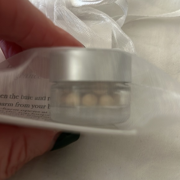 Lisa Hoffman Fine Fragrance Bead Refills - Brazilian Begonia - Picture 3 of 4